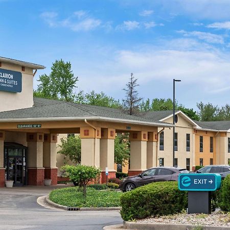 Clarion Inn & Suites Northwest Indianapolis Exterior foto