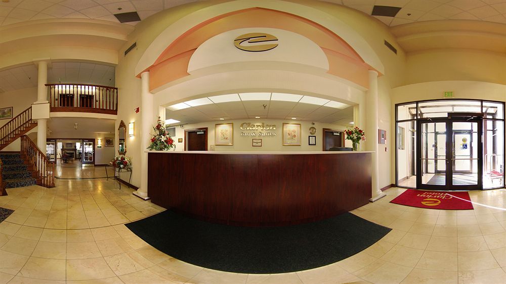 Clarion Inn & Suites Northwest Indianapolis Exterior foto